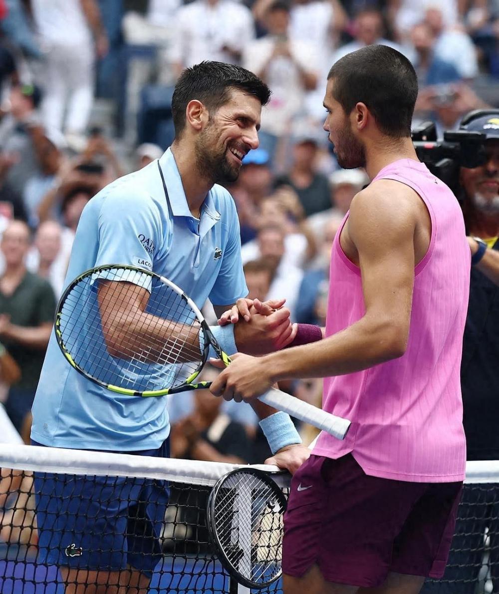 开云-德约科维奇在日本队比赛中问鼎冠军，连败引发热议！的简单介绍